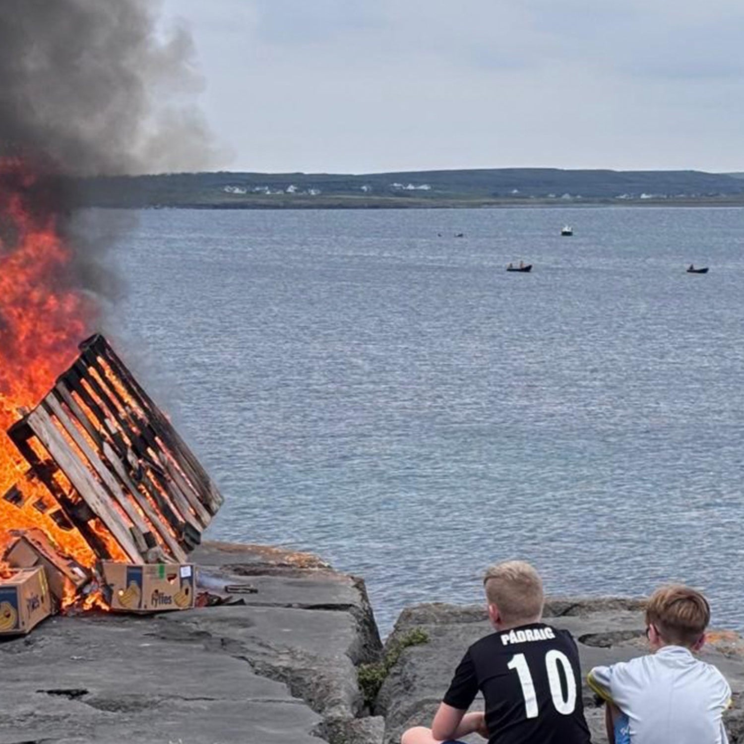Swimming Between the Aran Islands