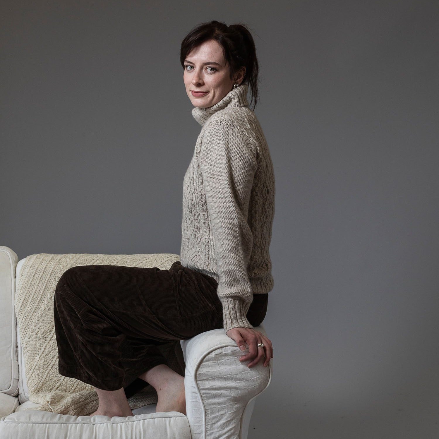 Women's 100% Cashmere Aran Turtle Neck