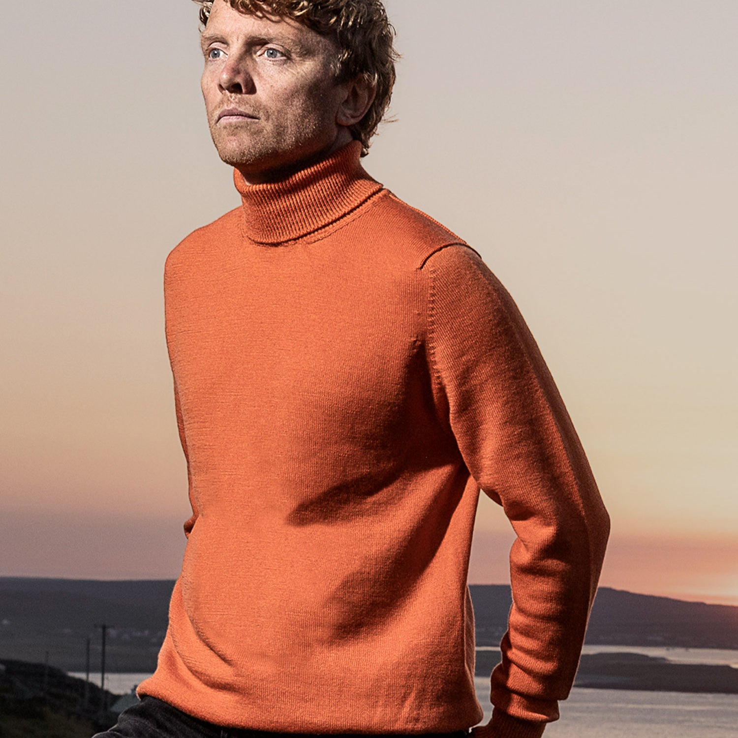 Classic Light Turtle Neck