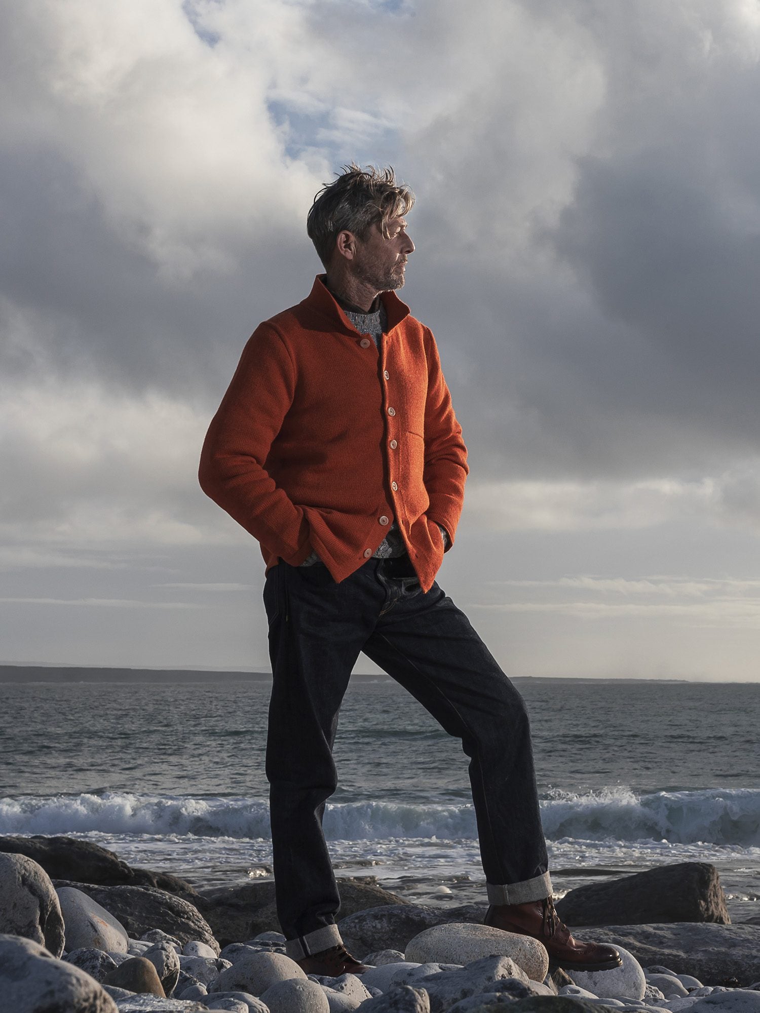 INIS MEAIN イニシュマン　ベスト　Ｖネック　アルパカ　フィンランド製 Autumn / Winter 2022 – Inis Meáin Knitting Company