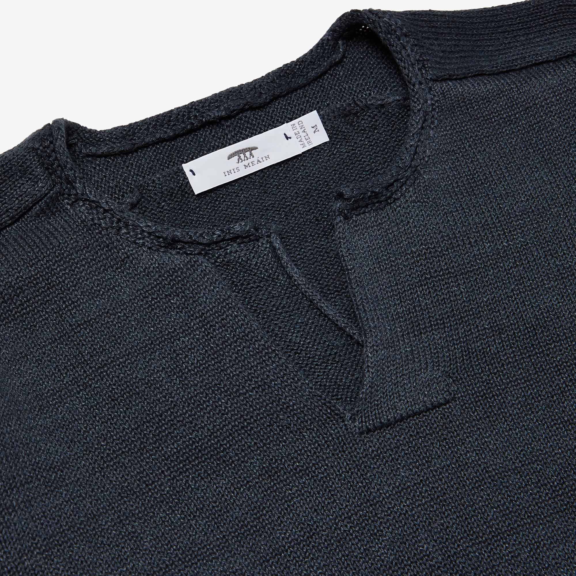 S2321 Inis Meáin Henley Polo in Charcoal
